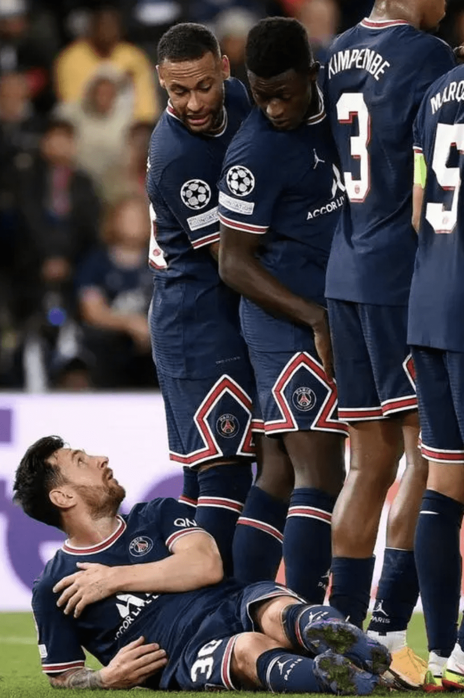 白俄罗斯国家队欧预赛表现出色，球迷心头一亮