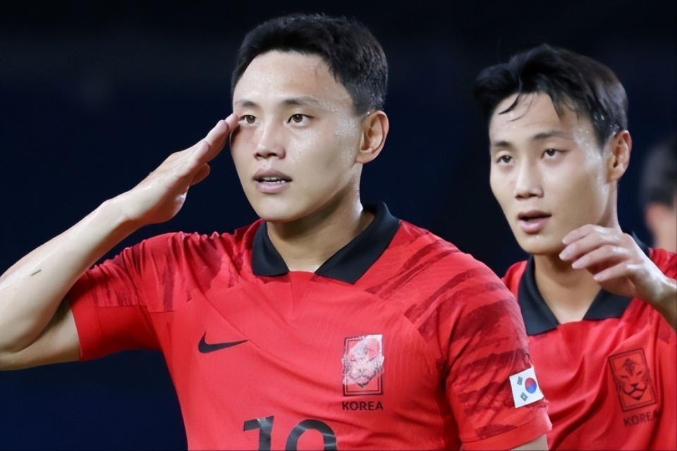 韩国逆转日本，库尔图瓦惊艳四座