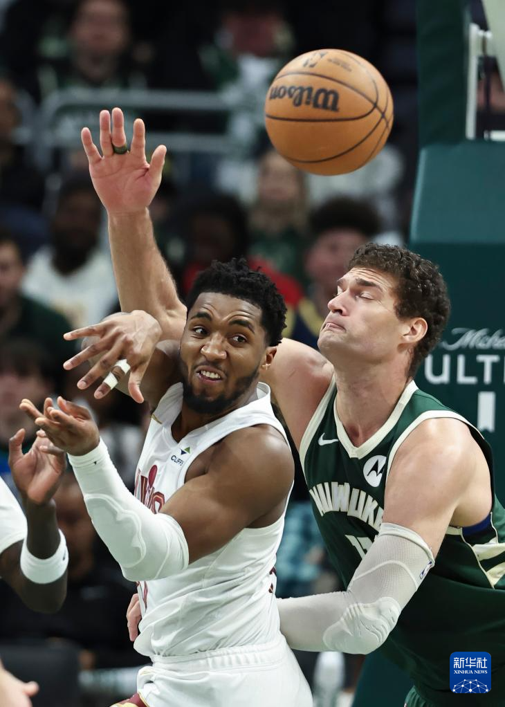 雄鹿主场迎战骑士，输赢难以预料