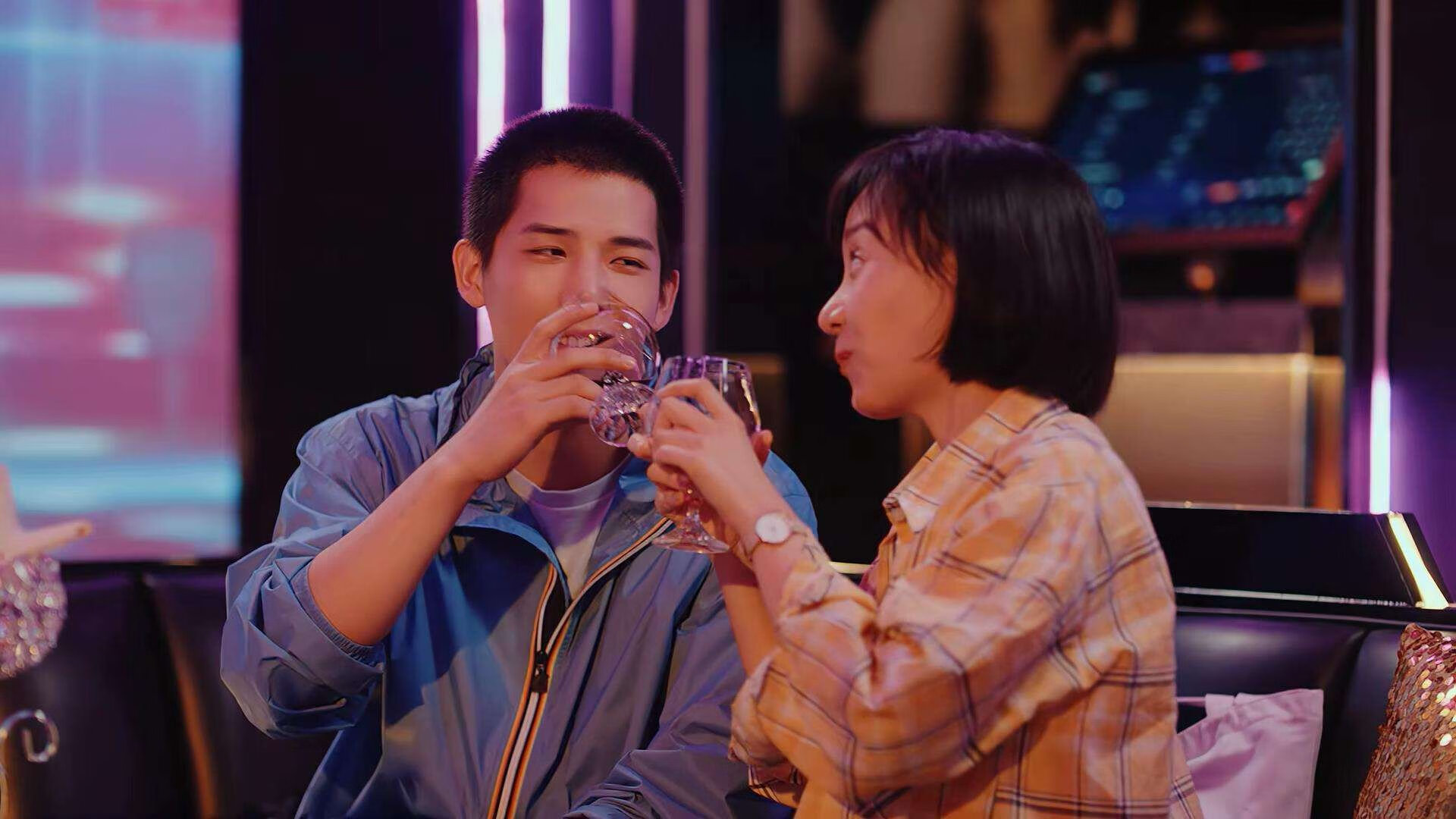 奥亚尔萨瓦尔，个人能力完全展现，洪都拉斯制霸雷恩的战术密钥