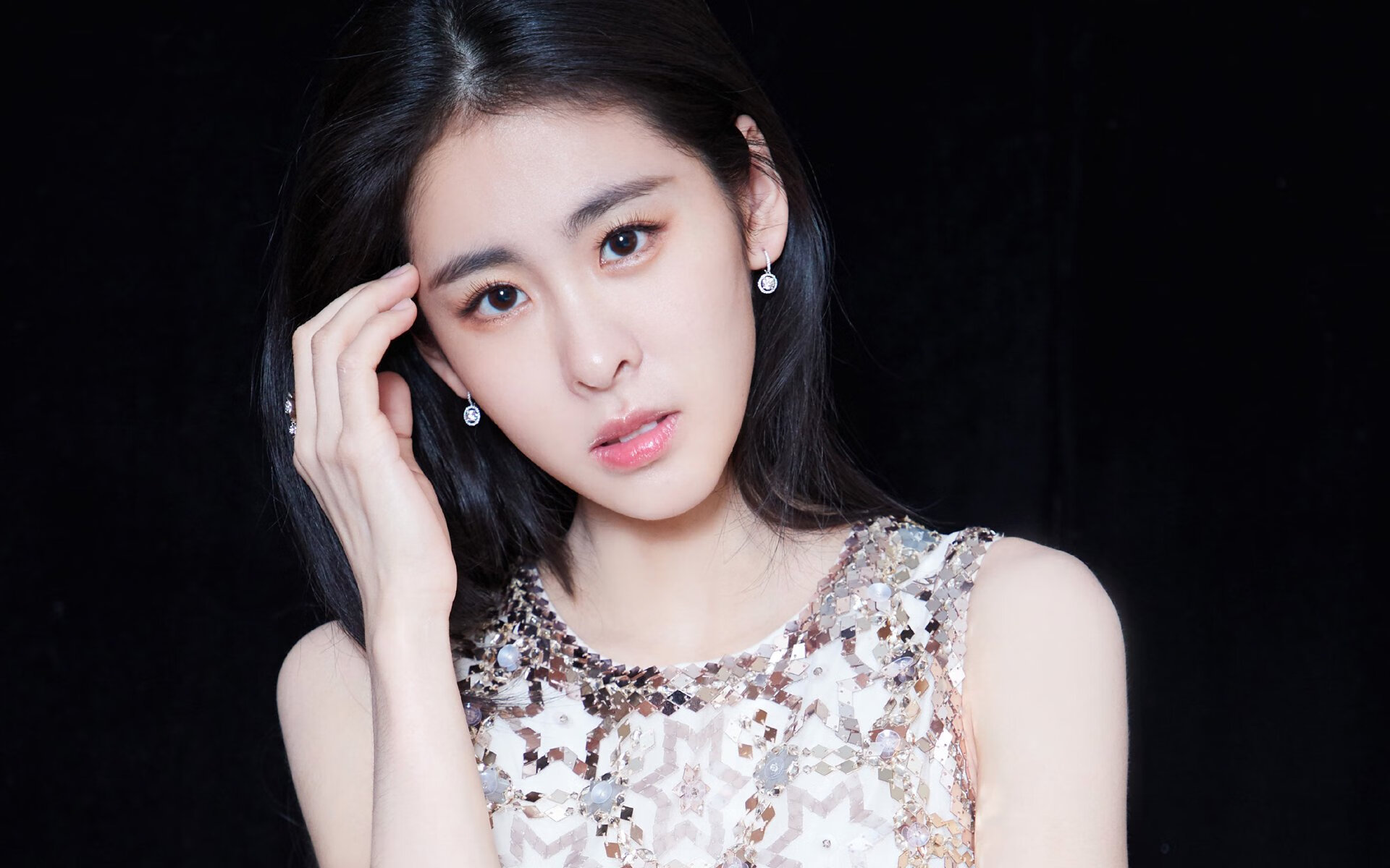 爱德华兹存在感拉满，老鹰展翅踏平辽宁