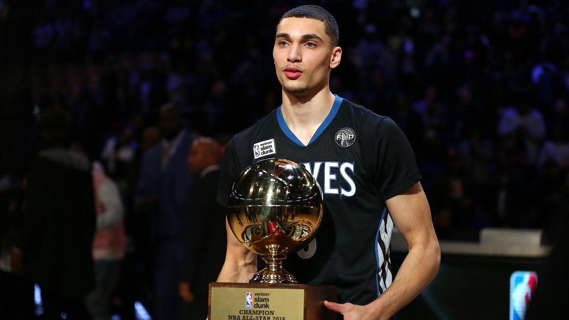 聚光灯下，小贾伦的上海时刻，当舞台越大，他越强