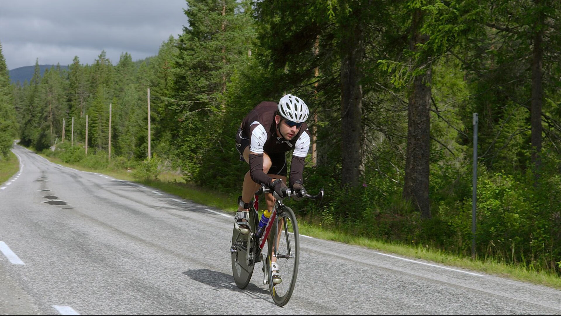 当基辅的雪遇上亚松森的太阳，萨拉赫式杀伤力如何跨越大陆定义足球战争